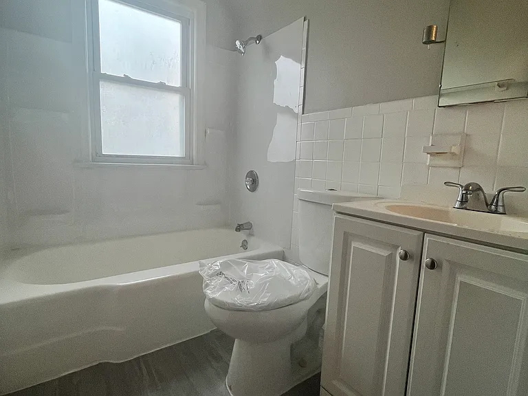 14906 Harvard Ave — Photo 7
