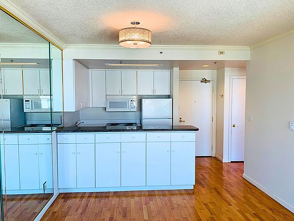 4th image of 240 Lombard St #825-934
