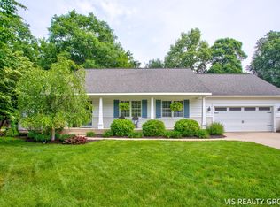 15309 Nickolas Dr, Grand Haven, MI 49417