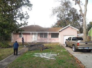 7030 Goforth St, Houston, TX 77021