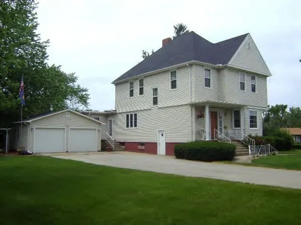 703 W Penn St, Hoopeston, IL 60942