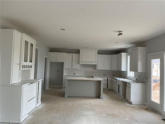 3rd image of 9511 N Lawn Ave