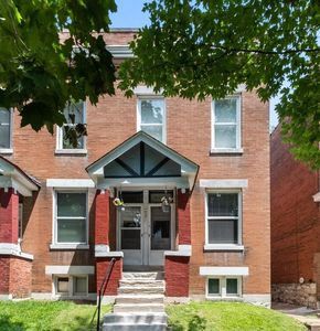 4271 Botanical Ave, Saint Louis, MO, 63110