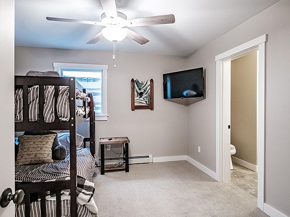 5th image of 135 Vernon Street #7B