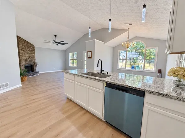 109 Crystal Brk, Griffin, GA 30223