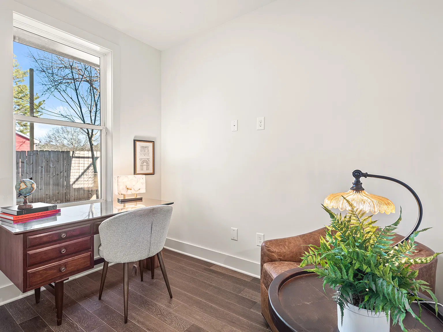 2 bed, $5,000 — Photo 2