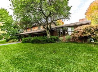 3 Drumlins Ter, Syracuse, NY 13224