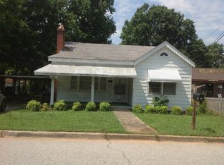 111 Bennett St, Greer, SC 29651