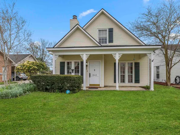 1043 E Tom Stokes Ct, Baton Rouge, LA 70810