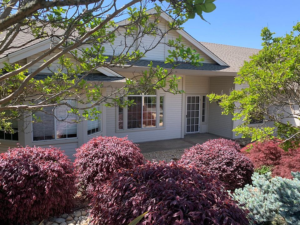 1st image of 12690 Town View Dr