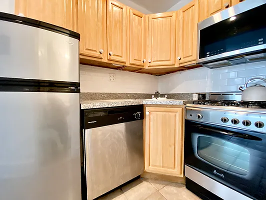 Rented by Voro NYC | media 4