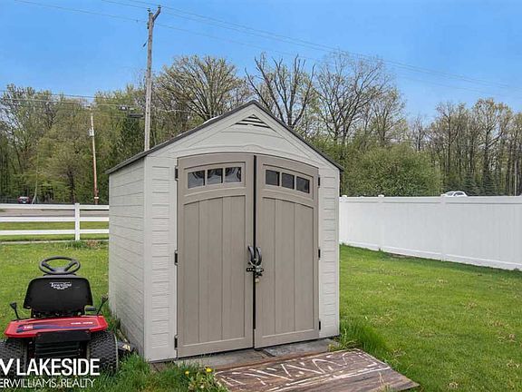 4th image of 1455 Pelican Ln