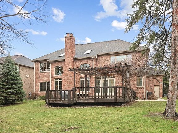 2nd image of 543 N Chestnut St