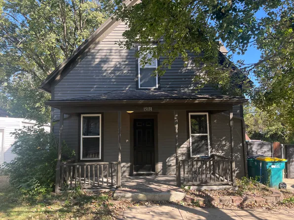 15131 Broadmoor St, Overland Park, KS 66223