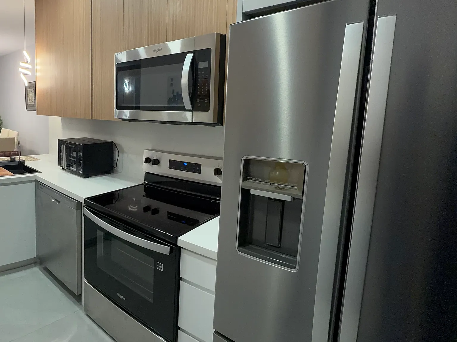 1 bed, 1.5 bath, $2,600 — Photo 2