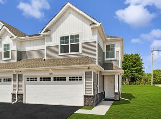 6292 205th St N, Forest Lake, MN 55025