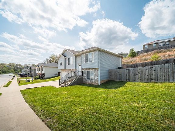 2nd image of 108 Creek View Dr