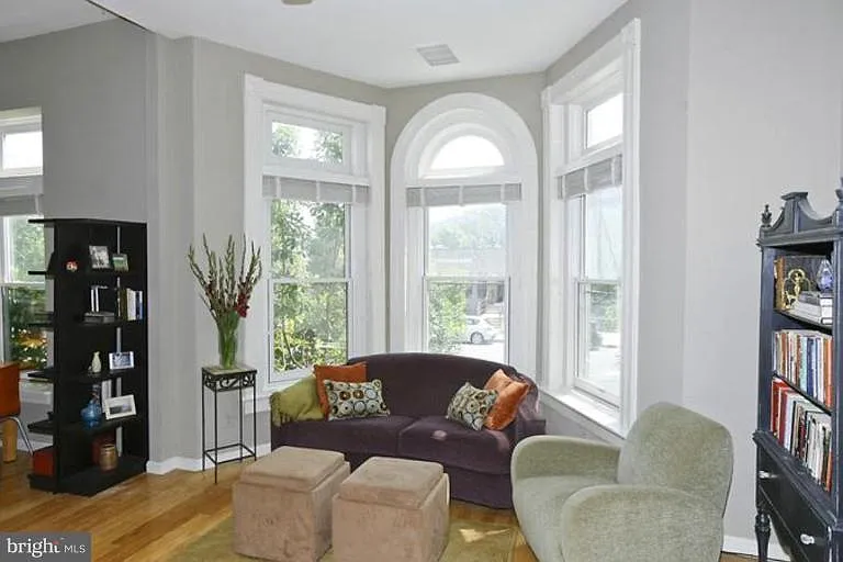 1700 15th St NW — Photo 2