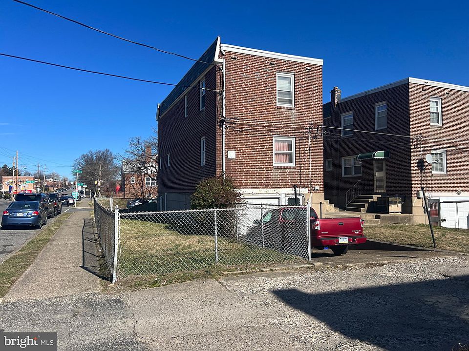 2nd image of 1100 Englewood St