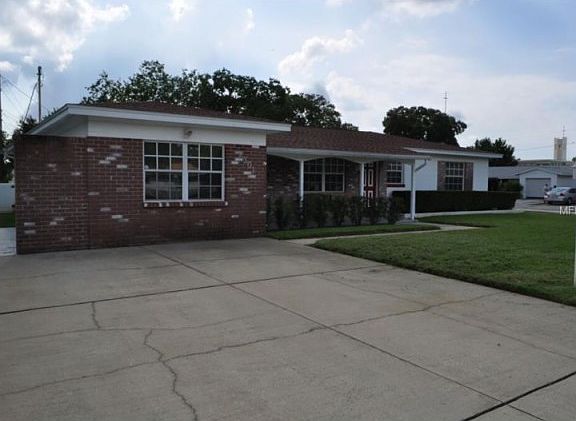 2nd image of 2301 61st Ln N
