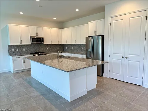 20884 Thistle Leaf Ln Photo 1