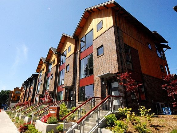2nd image of 6545 34th Ave NE #B