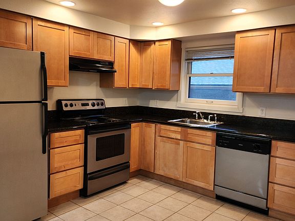 2nd image of 521 N K St APT C