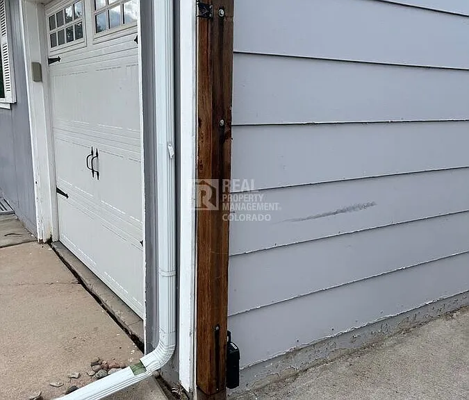 2046 Del Mar Dr — Photo 26