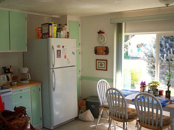 More of kitchen