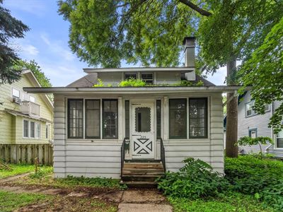 225 Wilson AVENUE, Waukesha, WI, 53186
