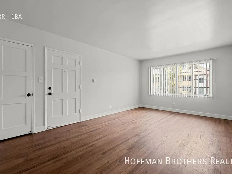 4320 Santa Rosalia Dr #A — Photo 5