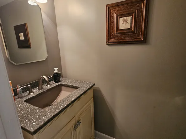 71 Eagan Avenue image 9 of 49