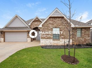 11204 SW 32nd St, Yukon, OK 73099