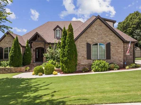 1095 Biltmore Blvd, Springdale, AR 72762