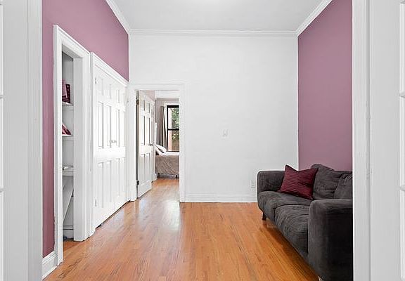 5th image of 274 Jefferson Ave #3