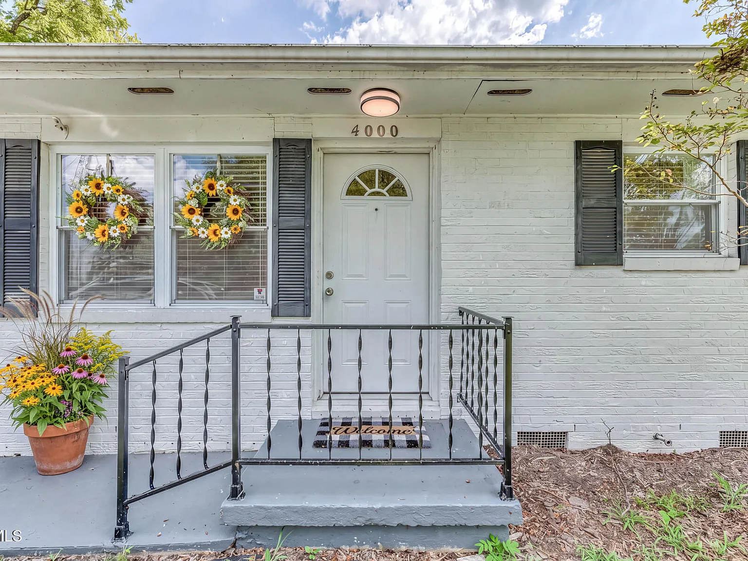 3 bed, 1.5 bath, 1147 sqft, $2,500 — Photo 4