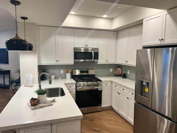 927 Deep Valley Dr #128