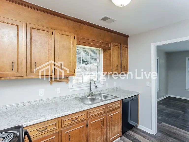 321 Gales River Rd — Photo 7