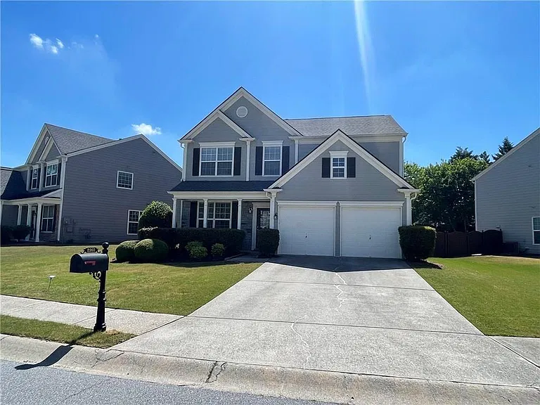 8960 Friarbridge Dr — Photo 1