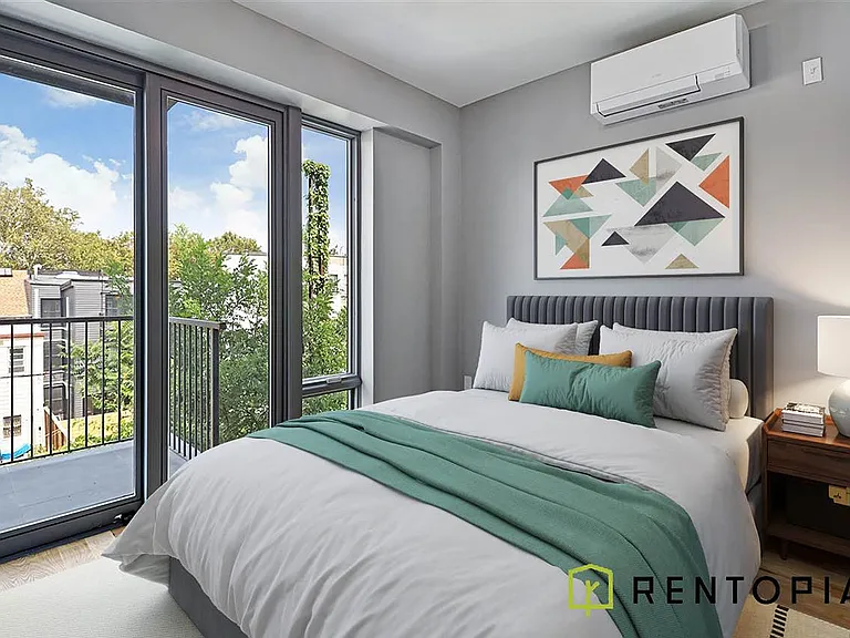 183 Ainslie St #2D — Photo 3