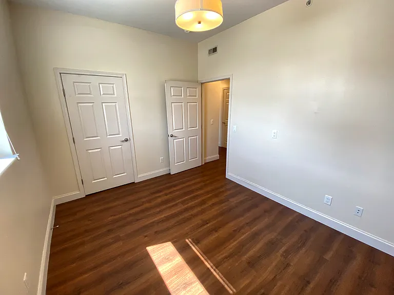 16 N Congress St #302 — Photo 6