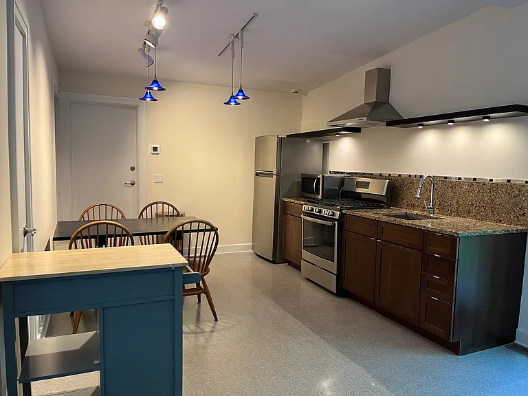 63 Gardiners Ln — Photo 4