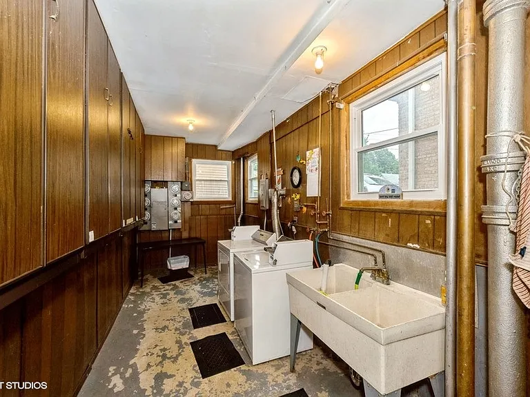 6883 N Northwest Hwy #2R — Photo 16