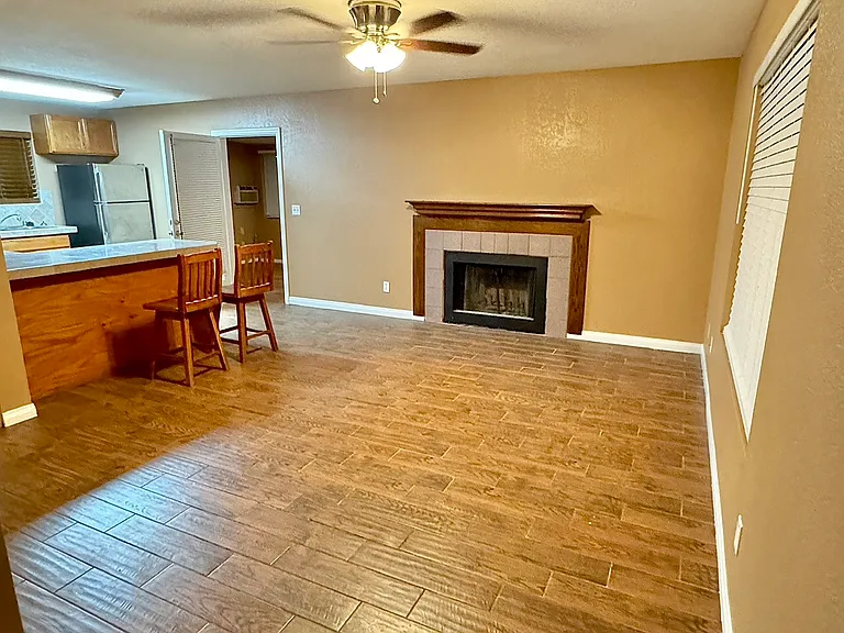 630 E Jensen St #158 — Photo 5