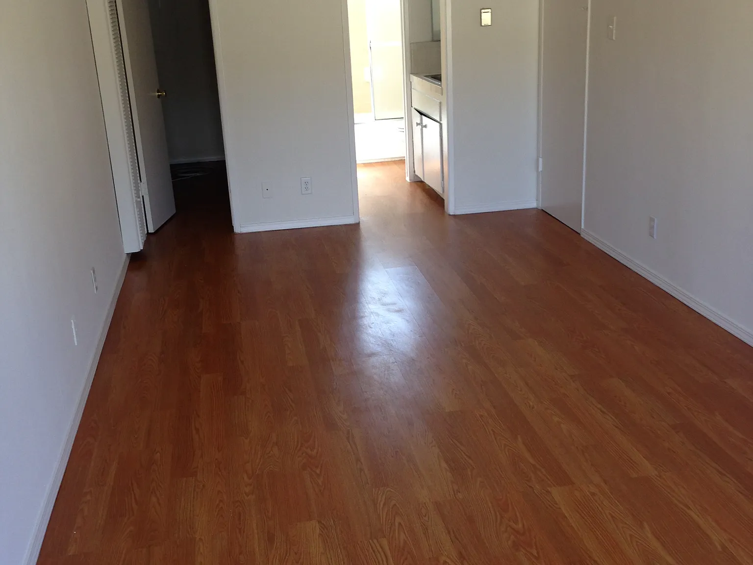 Studio, 350 sqft, $1,295 — Photo 2