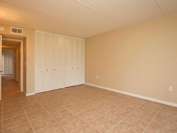 5th image of 5308 Cypress Creek Dr #105