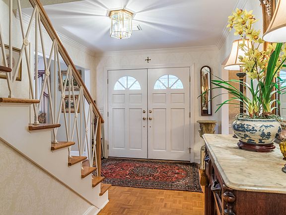 5th image of 2348 Segovia Ave