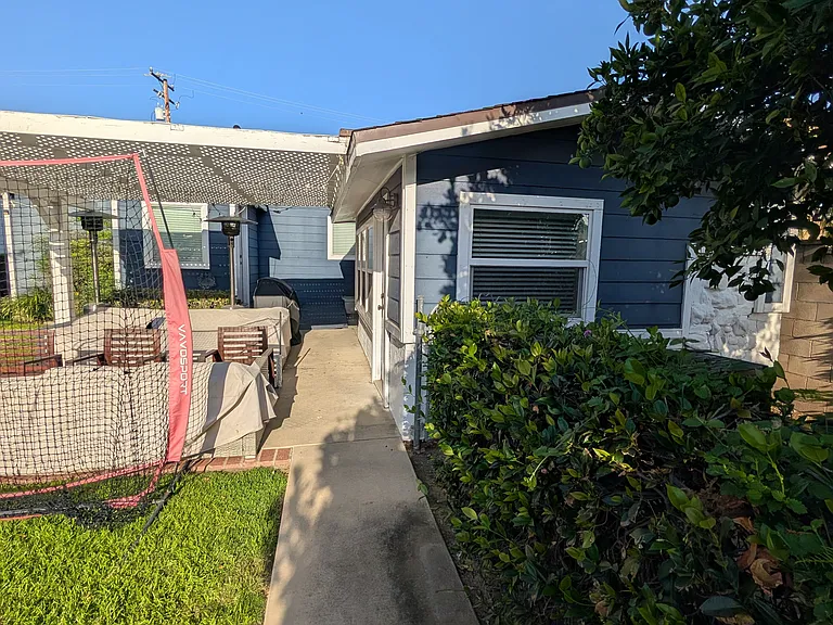 520 N Grand St #B — Photo 10