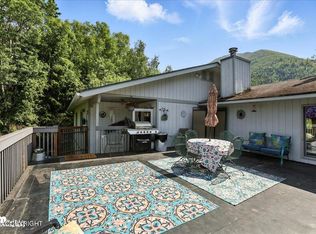 19360 Chugach Park Dr, Chugiak, AK 99567