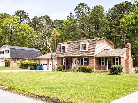 2nd image of 5912 Yorkshire Dr